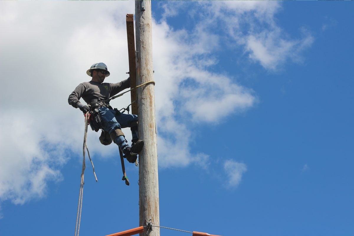 Climbing for Lost Lineman Rodeo – IBEW Local 1600